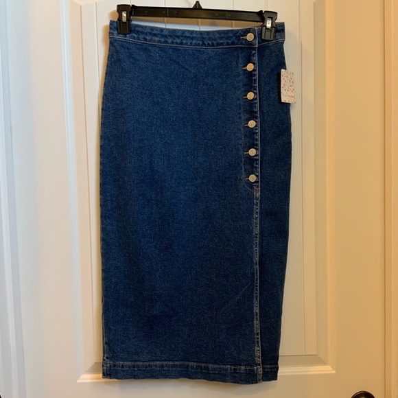 Denim Button-Front Midi Skirt - Blue - Picture 5 of 7